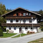 Am Waldeck *